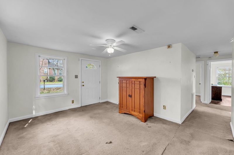 1849 Dogwood Rd, Charleston, SC 29414