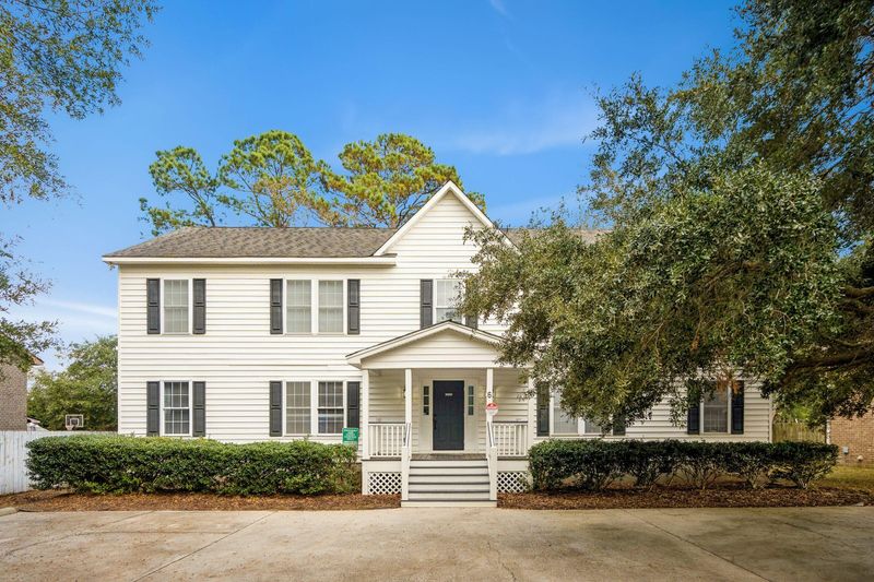 6 Commercial Row, James Island, SC 29412