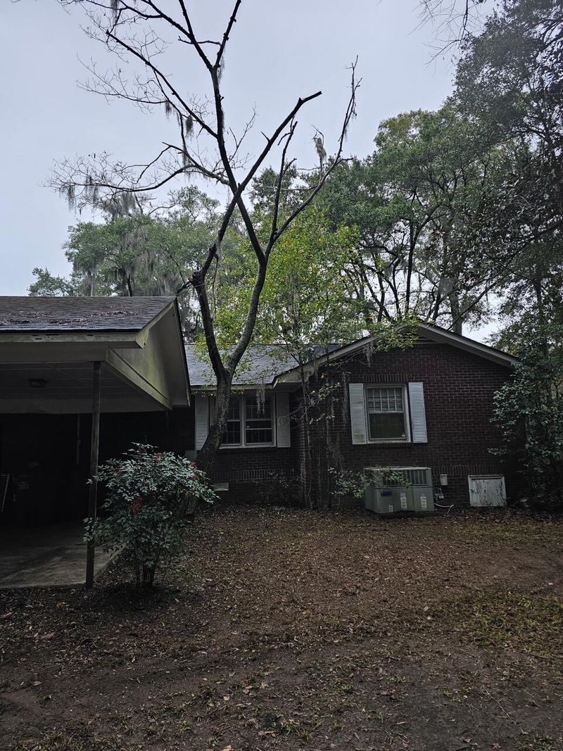 4535 Withers Dr, North Charleston, SC 29405