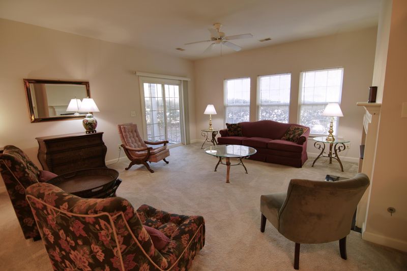 1303 Grove Park Dr, Charleston, SC 29414
