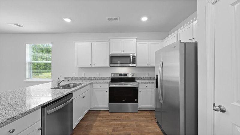 504 Still Heights Ln, Summerville, SC 29486