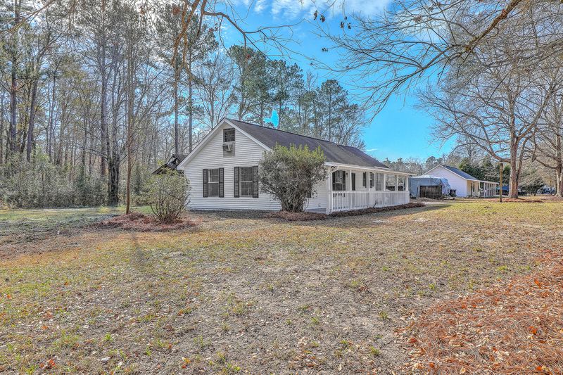 233 Harlock Dr, Moncks Corner, SC 29461