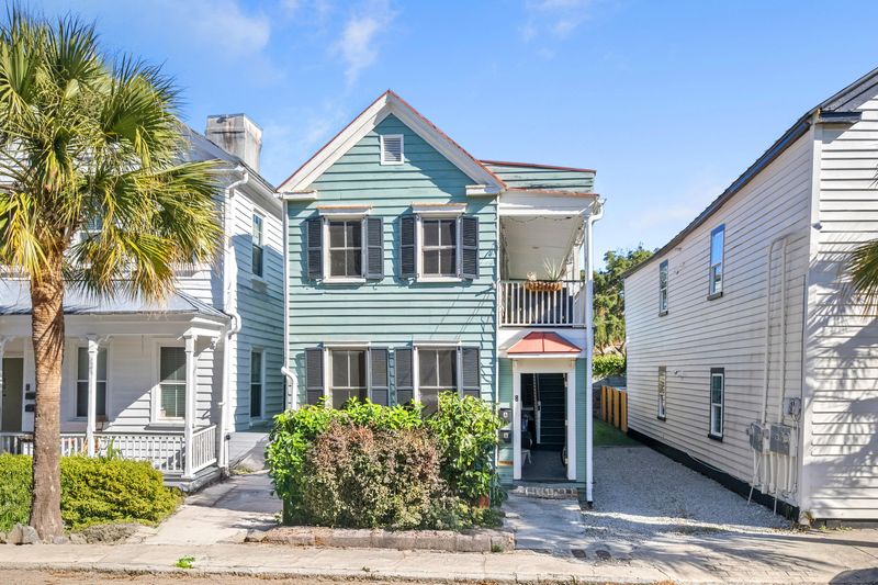 8 Felix St, Charleston, SC 29403