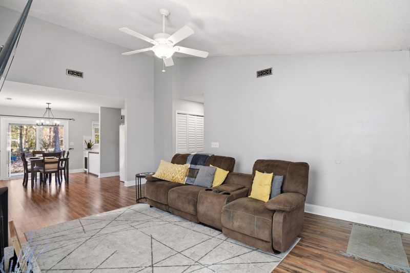 116 Orchard Ct, Summerville, SC 29485