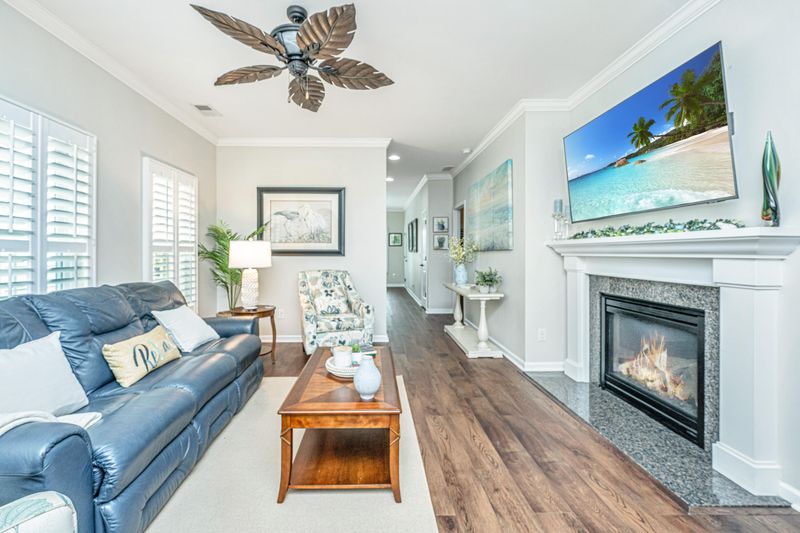 1548 Oldenburg Dr, Mount Pleasant, SC 29429