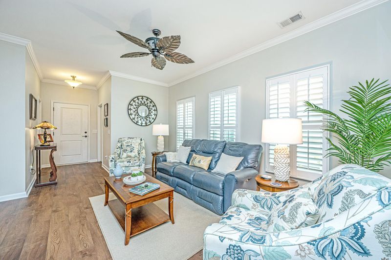 1548 Oldenburg Dr, Mount Pleasant, SC 29429