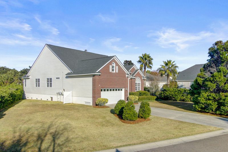 1549 Carolina Jasmine Rd, Mount Pleasant, SC 29464