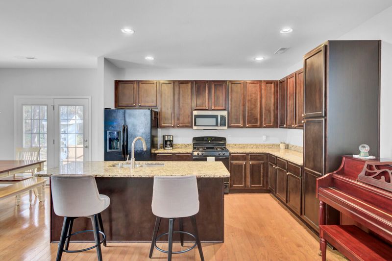 177 Larissa Dr, Charleston, SC 29414