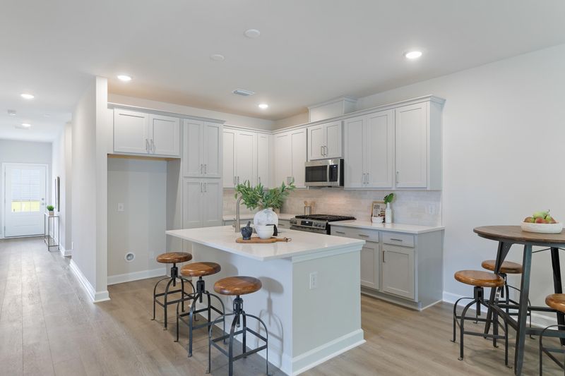 902 Dusk Dr, Summerville, SC 29486