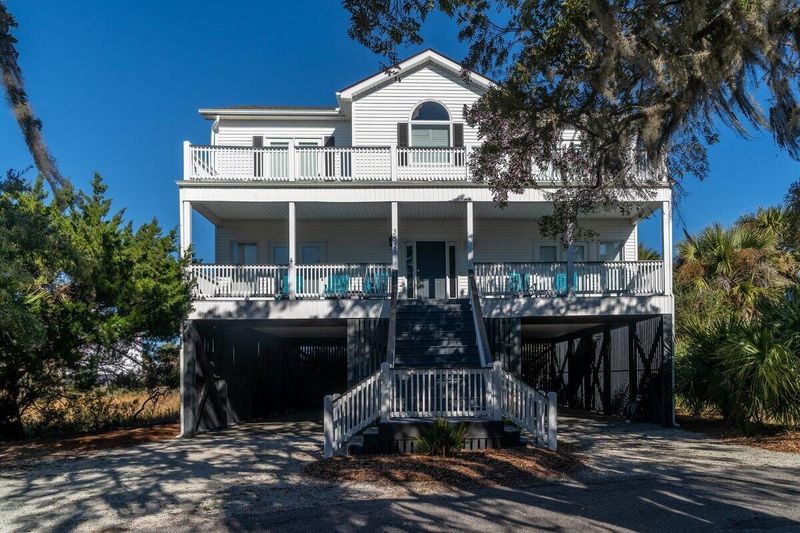 3521 Myrtle St, Edisto Island, SC 29438