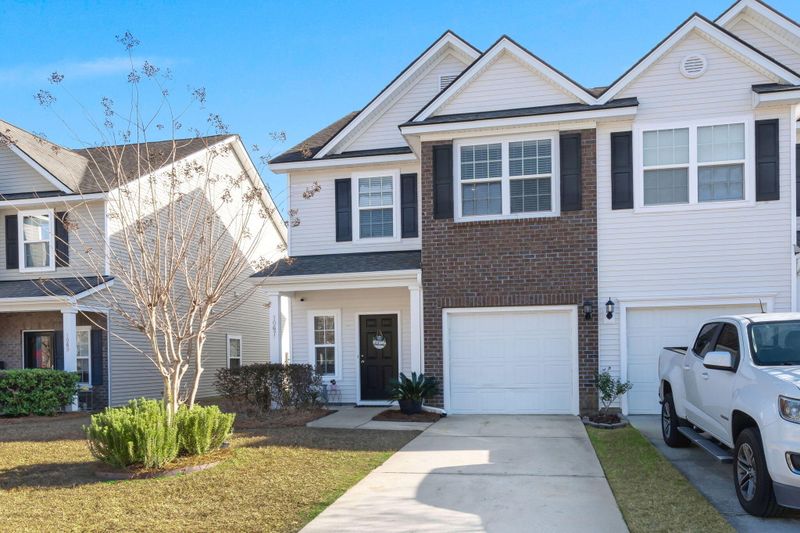 1067 Bennington Dr, Charleston, SC 29492