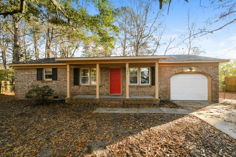 121 English Rd, Summerville, SC 29483