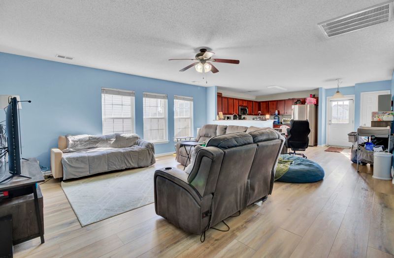 309 Bradley Bend Dr, Moncks Corner, SC 29461