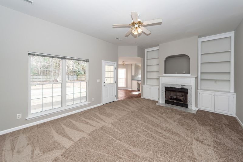 106 Journeys End Ln, Moncks Corner, SC 29461