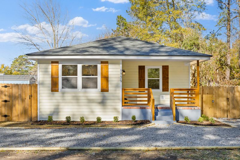 1779 Snowden Rd, Mount Pleasant, SC 29464