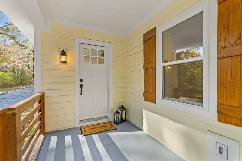 1779 Snowden Rd, Mount Pleasant, SC 29464