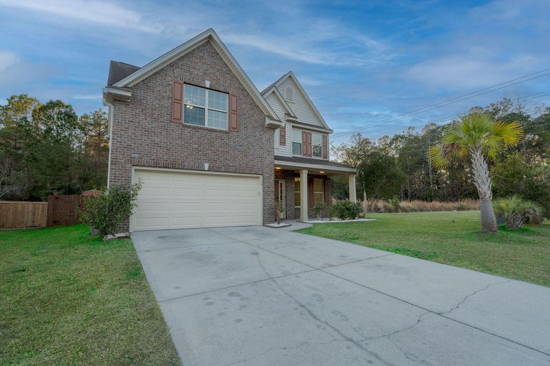 159 Cypress Forest Dr, Moncks Corner, SC 29461