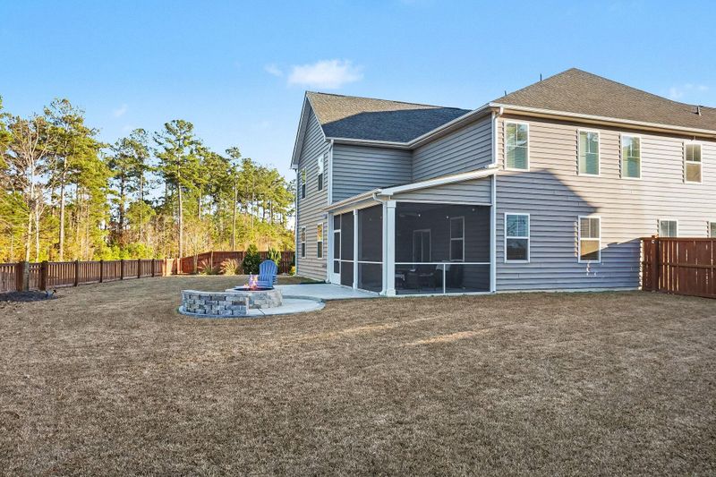 329 Firewheel Ct, Summerville, SC 29486