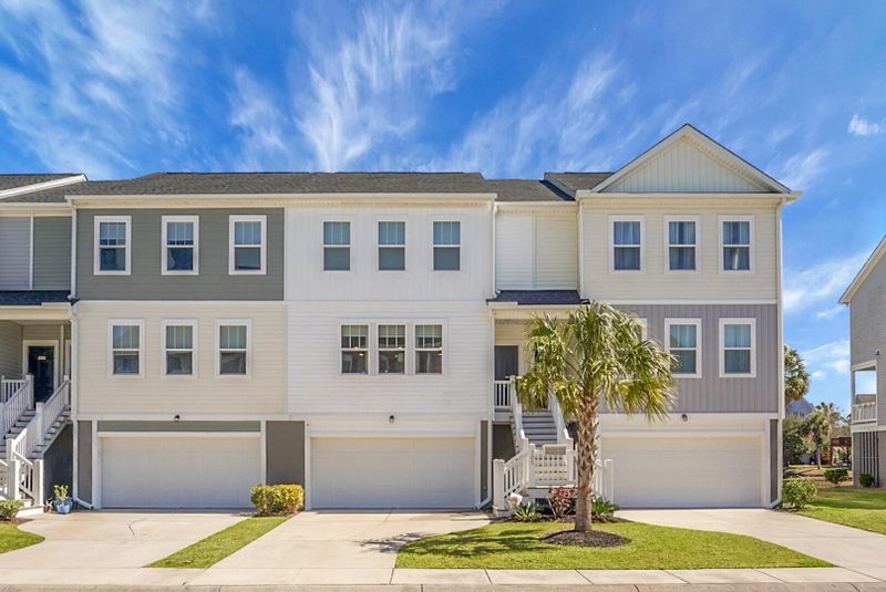 305 Lanyard St, Johns Island, SC 29455