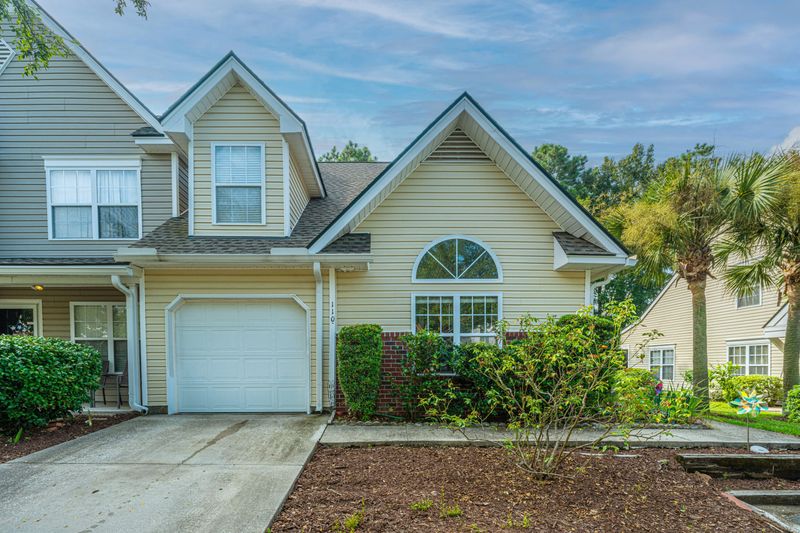110 Greyson Cir, Goose Creek, SC 29445