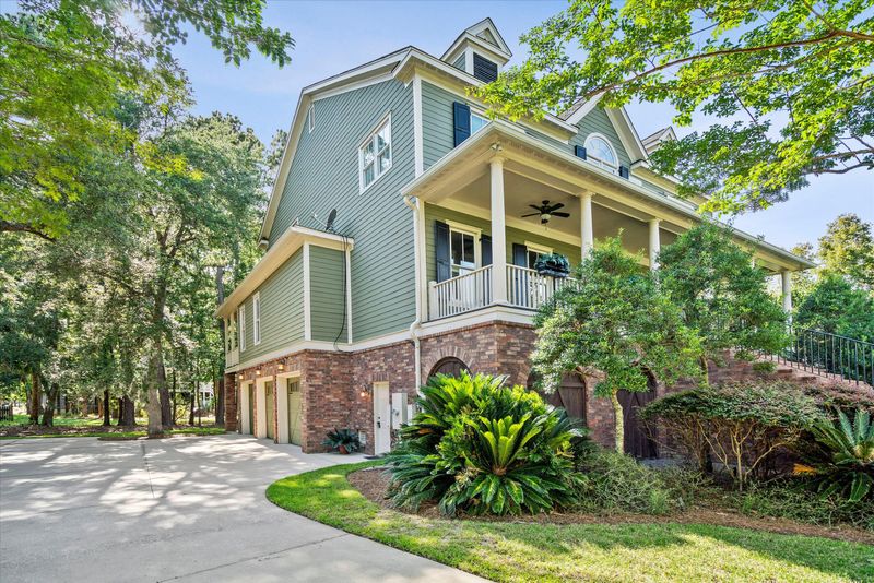 2217 Beckenham Dr, Mount Pleasant, SC 29466