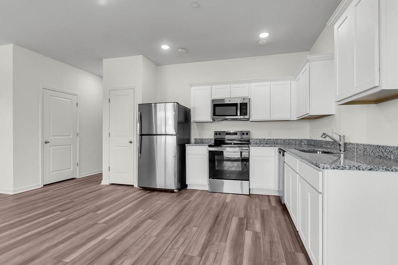 510 Townsford Ln, Moncks Corner, SC 29461
