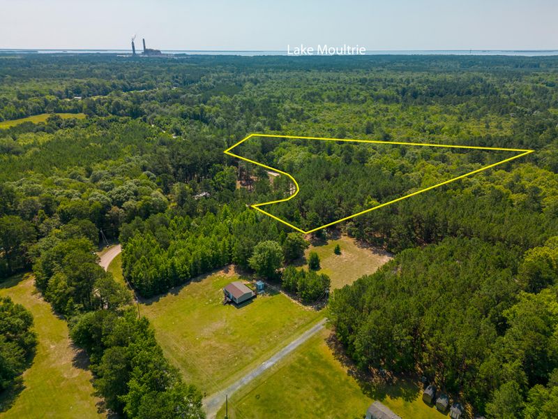 1 Murphy Bay Dr, Cross, SC 29436
