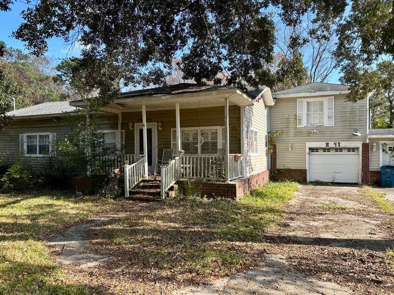 2751 Atlanta Dr, Mount Pleasant, SC 29464