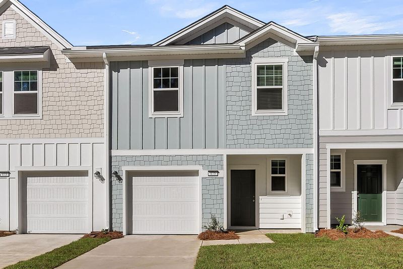 482 Colchester Ct, Moncks Corner, SC 29461