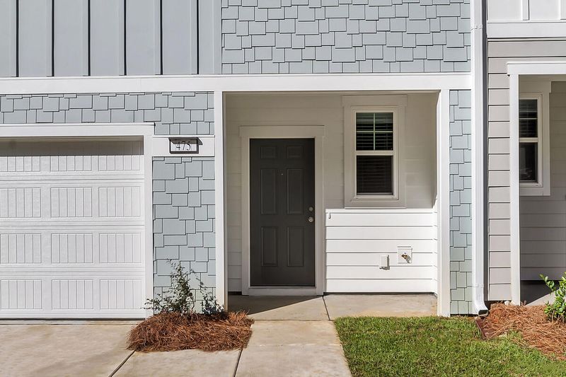 482 Colchester Ct, Moncks Corner, SC 29461