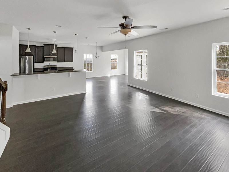 5443 Kings River Dr, North Charleston, SC 29420