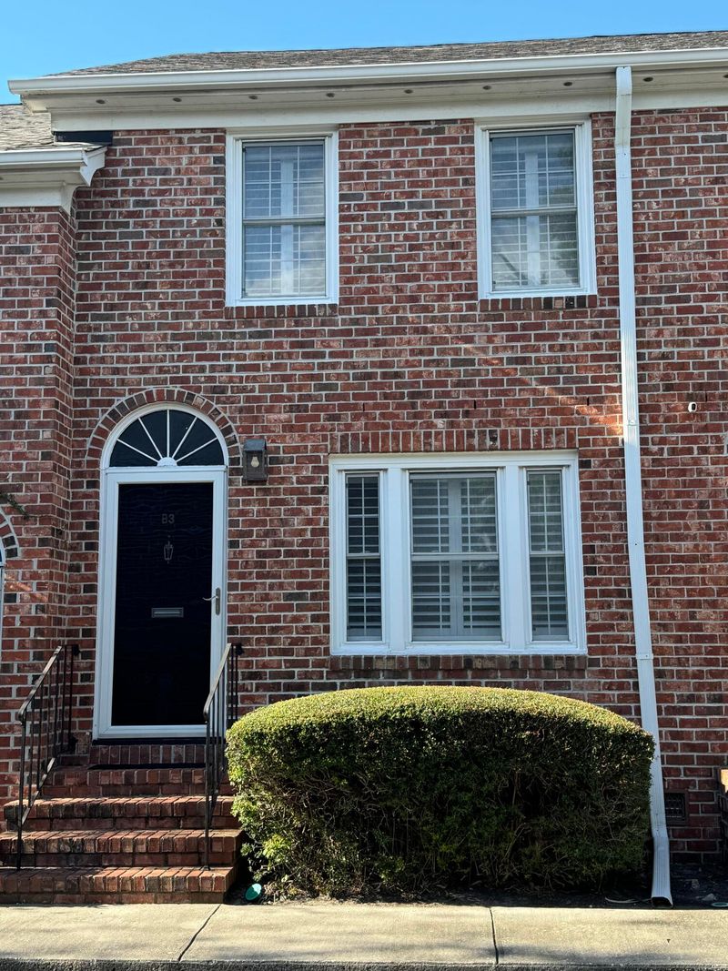 12 George St #3-B, Charleston, SC 29401