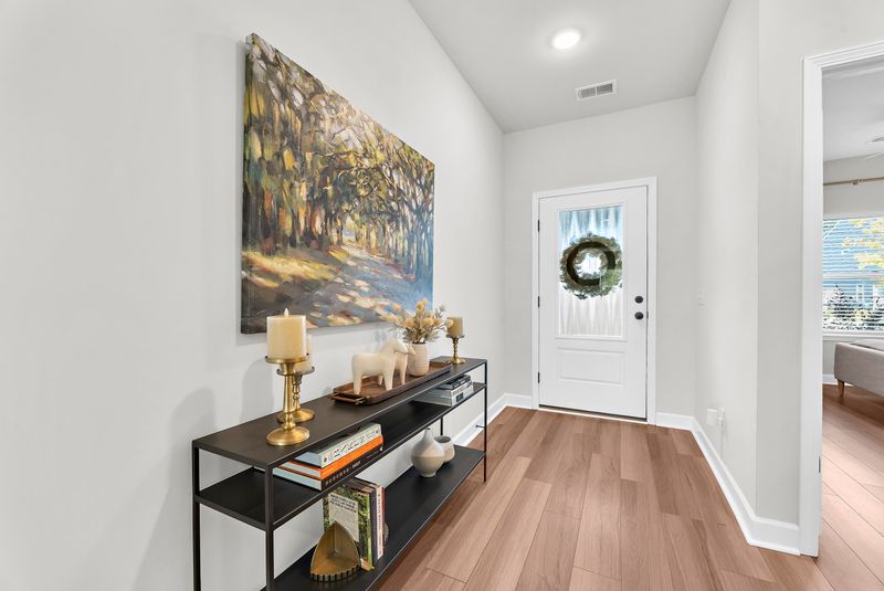 1434 Arabella St, Charleston, SC 29414