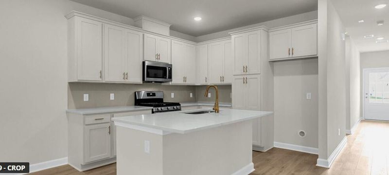 5043 Blackberry Ln, Ravenel, SC 29470