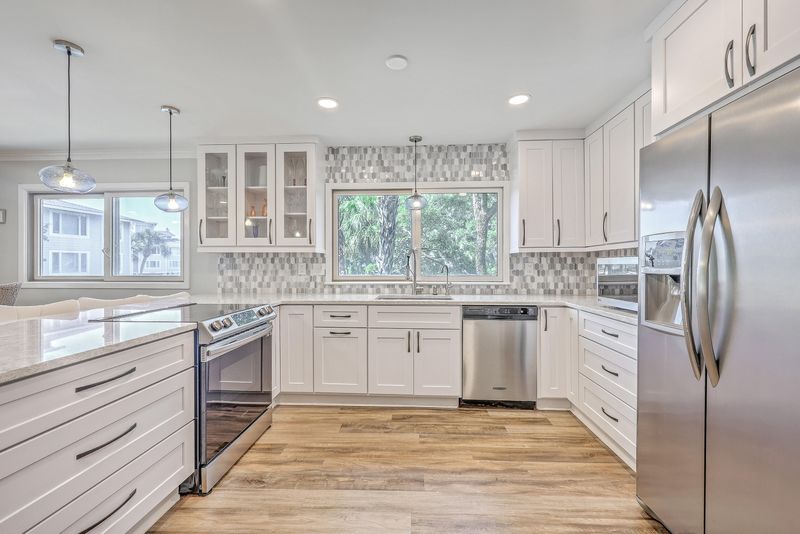 7 Seagrove Ln #B, Isle Of Palms, SC 29451