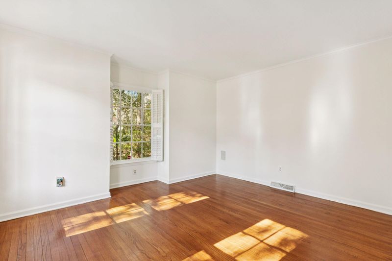 1063 Plantation Ln, Mount Pleasant, SC 29464