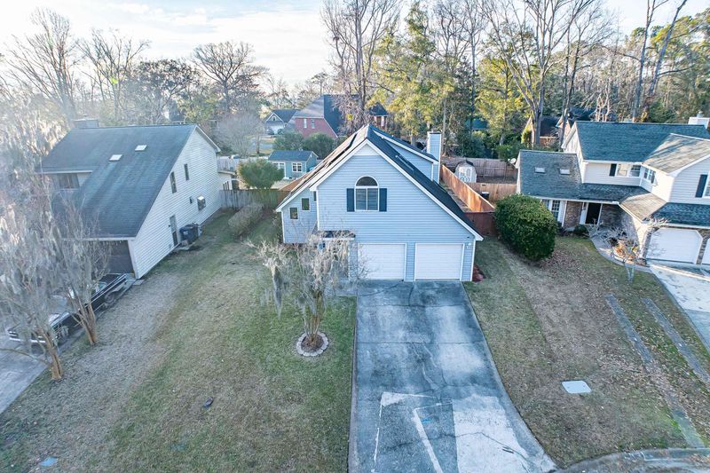 111 River Oak Ln, North Charleston, SC 29418