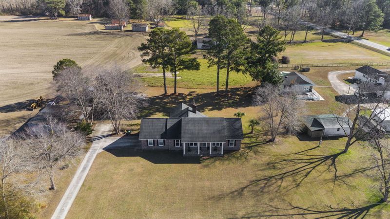 124 Laurel Bay Rd, Harleyville, SC 29448
