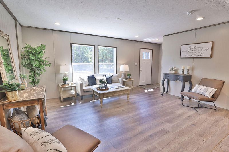 211 Rodenberry Rd, Cross, SC 29436
