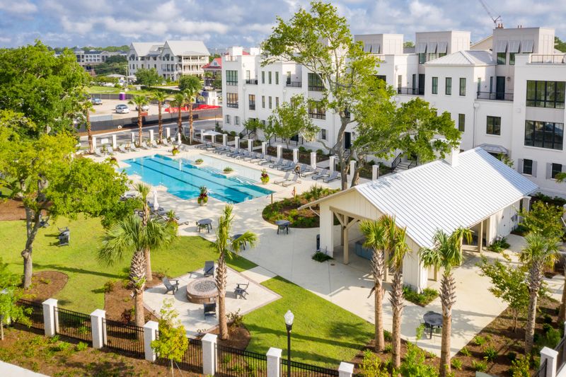 540 Helmsman St #1245, Daniel Island, SC 29492