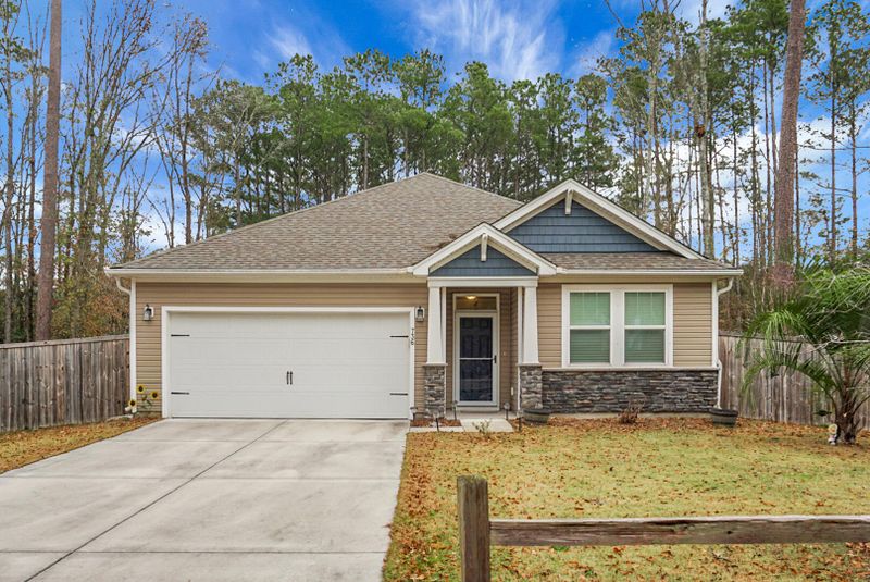 736 E Randolph St, Summerville, SC 29485