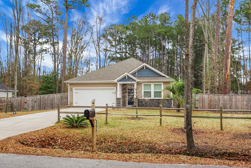 736 E Randolph St, Summerville, SC 29485