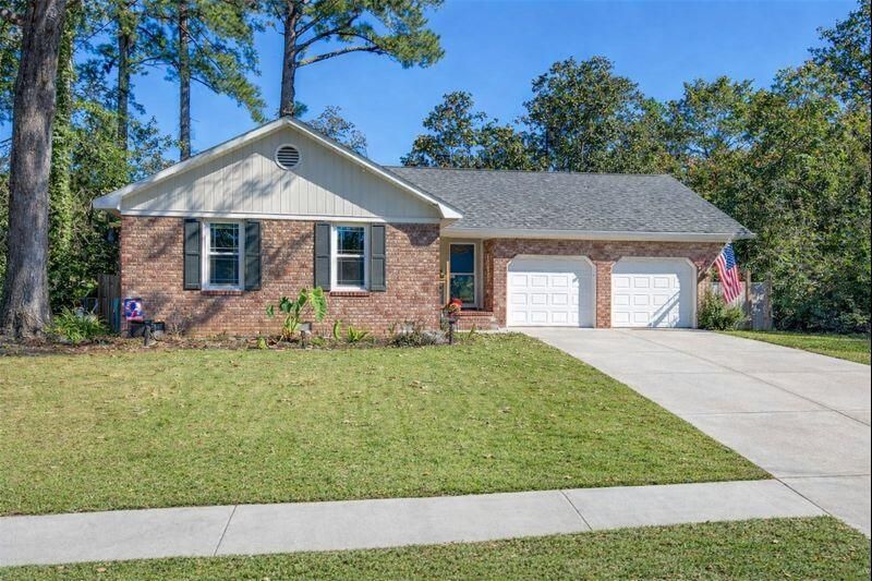122 Dunmow Dr, Summerville, SC 29485