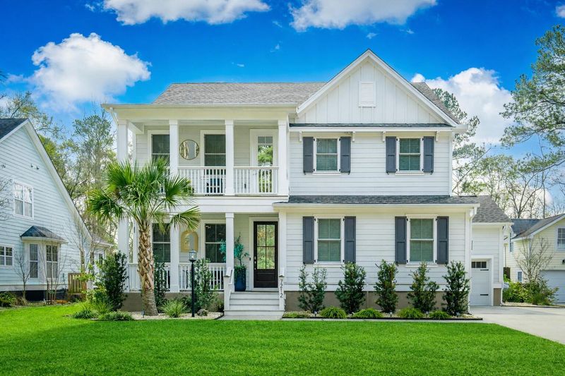7212 Mossy Creek Ln, Hanahan, SC 29410