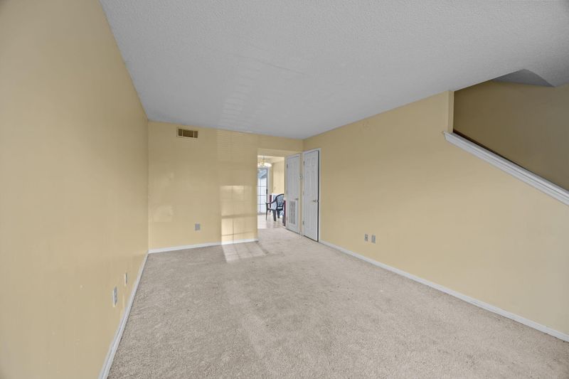 113 Elmwood Ave #C, Ladson, SC 29456