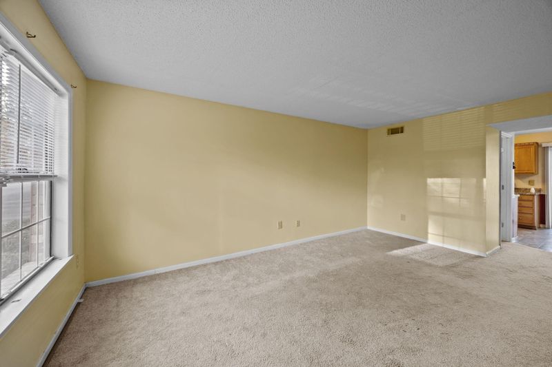 113 Elmwood Ave #C, Ladson, SC 29456