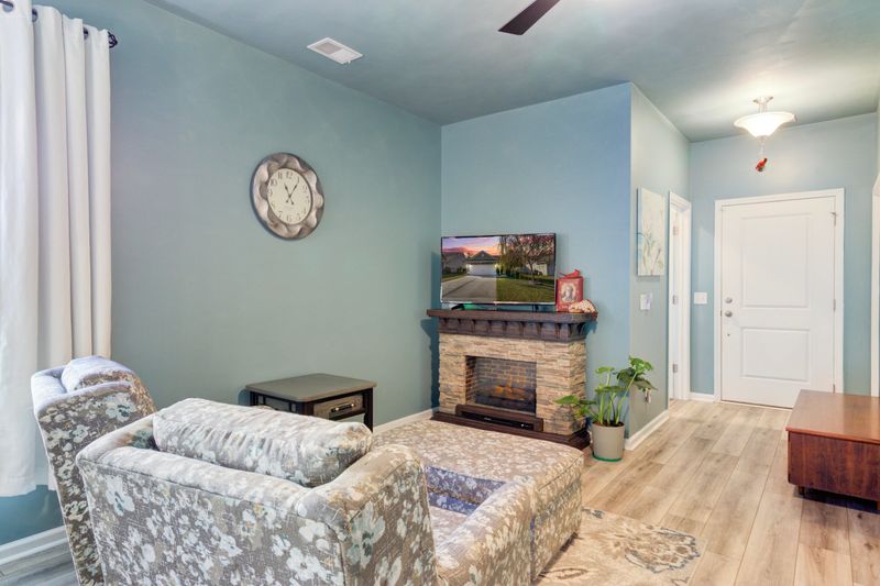 126 Chaste Tree Cir, Goose Creek, SC 29445