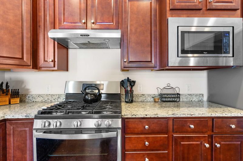 557 Sea Foam St, Summerville, SC 29486