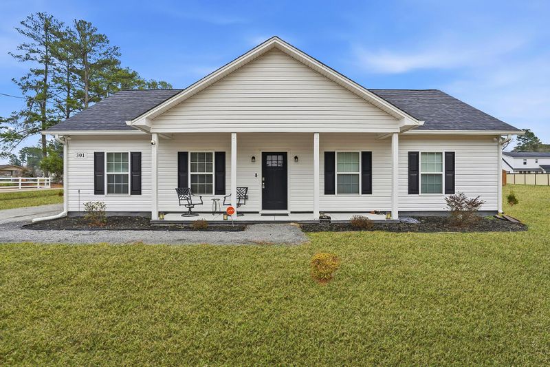 301 David St, Saint George, SC 29477