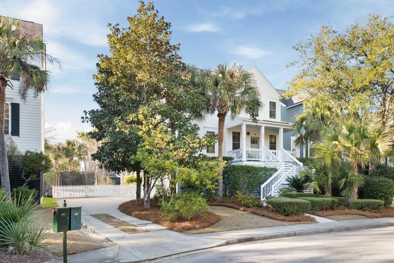303 S Ladd Ct, Charleston, SC 29492